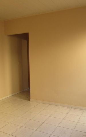 Casa para alugar com 55m², 1 quarto e sem vagaSala