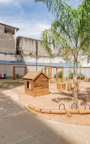 Apartamento à venda com 42m², 2 quartos e sem vagaÁrea comum - Playground
