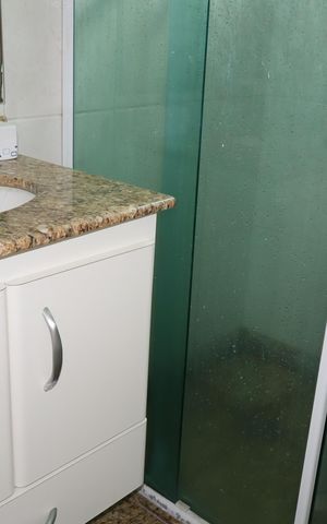 Apartamento à venda com 130m², 3 quartos e 3 vagasBanheiro da Suíte 2