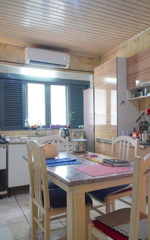 Casa à venda com 132m², 3 quartos e 2 vagasCozinha