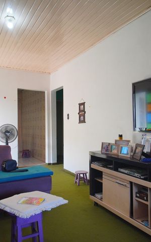 Casa à venda com 132m², 3 quartos e 2 vagasSala