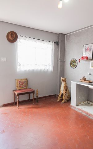 Casa à venda com 450m², 6 quartos e 1 vaga Casa à venda com 450m², 6 quartos e 1 vagaÁrea de Serviço
