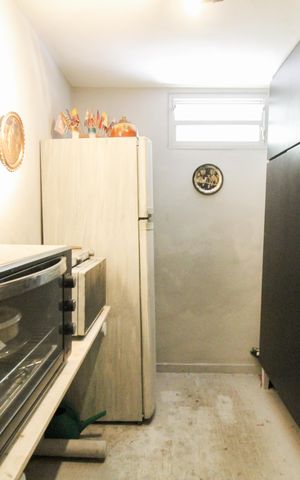 Casa à venda com 450m², 6 quartos e 1 vaga Casa à venda com 450m², 6 quartos e 1 vagaCozinha