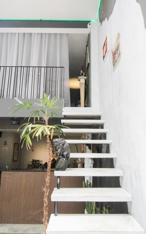 Casa à venda com 450m², 6 quartos e 1 vaga Casa à venda com 450m², 6 quartos e 1 vagaSala