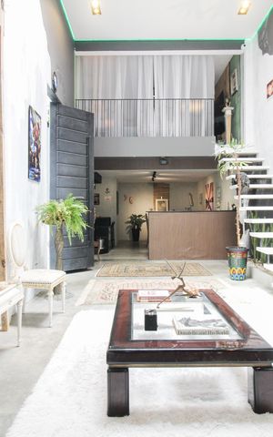 Casa à venda com 450m², 6 quartos e 1 vaga Casa à venda com 450m², 6 quartos e 1 vagaSala
