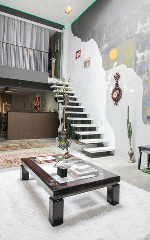 Casa à venda com 450m², 6 quartos e 1 vaga Casa à venda com 450m², 6 quartos e 1 vagaSala