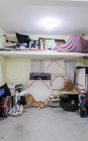 Casa à venda com 450m², 6 quartos e 1 vaga Casa à venda com 450m², 6 quartos e 1 vagaGaragem