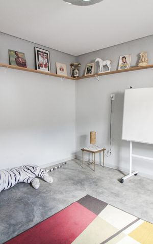 Casa à venda com 450m², 6 quartos e 1 vaga Casa à venda com 450m², 6 quartos e 1 vagaQuarto 4 - Edícula