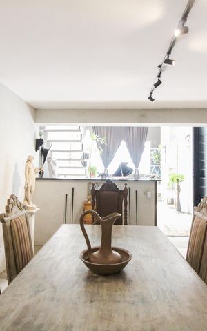 Casa à venda com 450m², 6 quartos e 1 vaga Casa à venda com 450m², 6 quartos e 1 vagaSala de Jantar