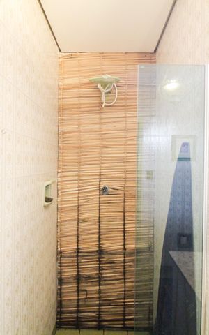 Casa à venda com 450m², 6 quartos e 1 vaga Casa à venda com 450m², 6 quartos e 1 vagaBanheiro Quartos