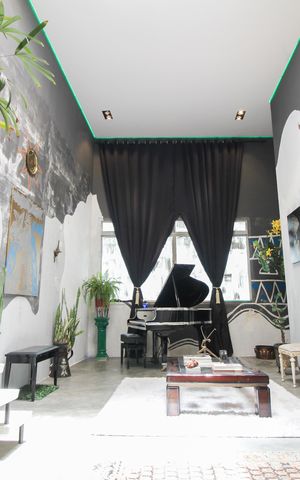 Casa à venda com 450m², 6 quartos e 1 vaga Casa à venda com 450m², 6 quartos e 1 vagaSala