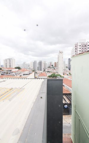 Casa à venda com 450m², 6 quartos e 1 vaga Casa à venda com 450m², 6 quartos e 1 vagaQuartos 3 e 4 - Vista