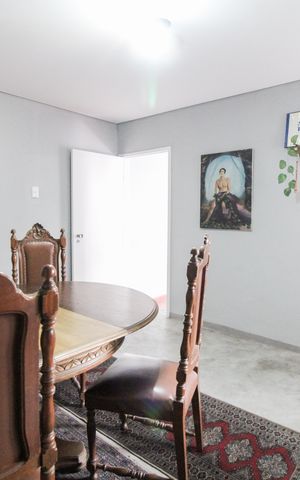 Casa à venda com 450m², 6 quartos e 1 vaga Casa à venda com 450m², 6 quartos e 1 vagaQuarto 5 - Edícula