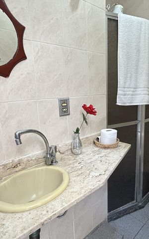 Casa à venda com 900m², 4 quartos e 7 vagasBanheiro Social 2