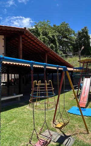 Casa à venda com 900m², 4 quartos e 7 vagasÁrea comum - Playground