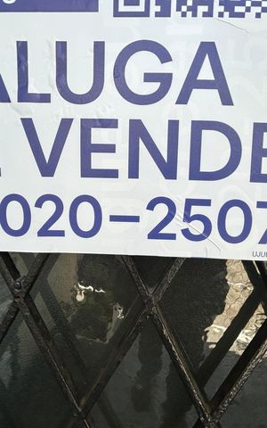 Casa à venda com 900m², 4 quartos e 7 vagasCódigo alpha numérico