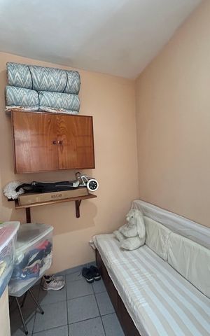 Casa à venda com 900m², 4 quartos e 7 vagasQuarto de Serviço