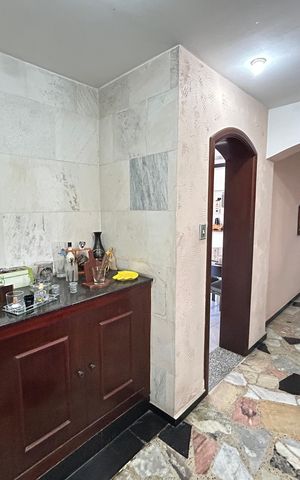 Casa à venda com 900m², 4 quartos e 7 vagasCopa