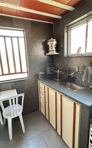 Casa à venda com 900m², 4 quartos e 7 vagasCozinha 2