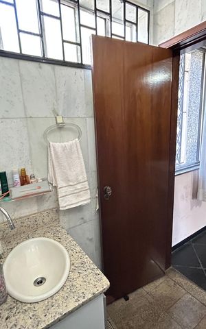 Casa à venda com 900m², 4 quartos e 7 vagasSuíte 2