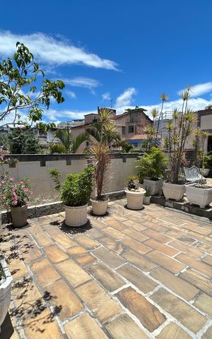Casa à venda com 900m², 4 quartos e 7 vagasTerraço 1