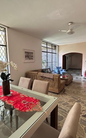 Casa à venda com 900m², 4 quartos e 7 vagasSala 3