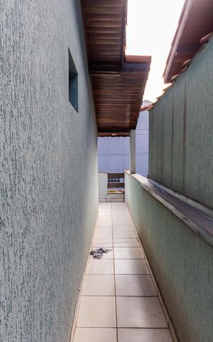 Casa de condomínio à venda com 120m², 2 quartos e 2 vagas Casa de condomínio à venda com 120m², 2 quartos e 2 vagasVaranda
