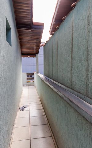Casa de condomínio à venda com 120m², 2 quartos e 2 vagas Casa de condomínio à venda com 120m², 2 quartos e 2 vagasVaranda
