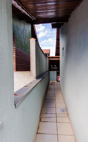 Casa de condomínio à venda com 120m², 2 quartos e 2 vagas Casa de condomínio à venda com 120m², 2 quartos e 2 vagasVaranda