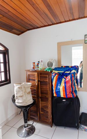 Casa de condomínio à venda com 120m², 2 quartos e 2 vagas Casa de condomínio à venda com 120m², 2 quartos e 2 vagasCloset