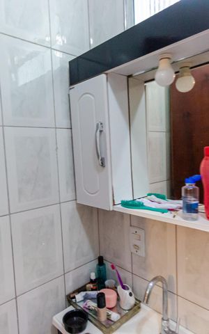 Casa de condomínio à venda com 120m², 2 quartos e 2 vagas Casa de condomínio à venda com 120m², 2 quartos e 2 vagasEspelho