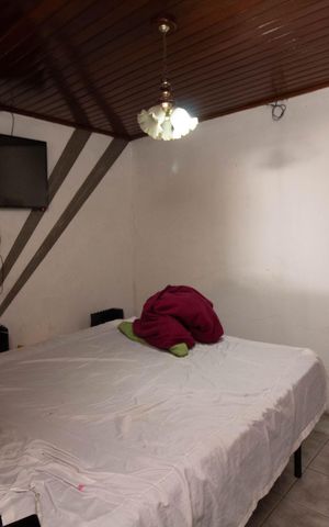 Casa à venda com 110m², 3 quartos e 4 vagas Casa à venda com 110m², 3 quartos e 4 vagasCasa 2 - Quarto