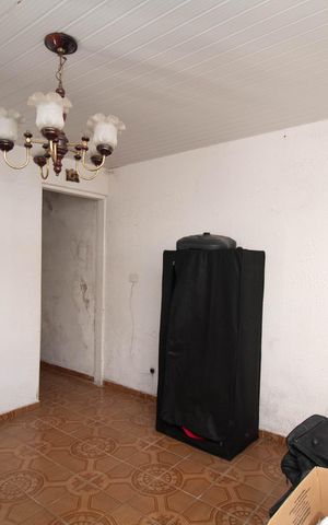 Casa à venda com 110m², 3 quartos e 4 vagas Casa à venda com 110m², 3 quartos e 4 vagasSala