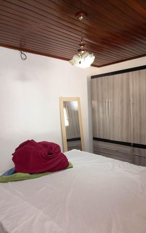 Casa à venda com 110m², 3 quartos e 4 vagas Casa à venda com 110m², 3 quartos e 4 vagasCasa 2 - Quarto