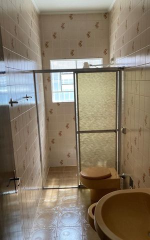 Casa à venda com 140m², 4 quartos e 4 vagas