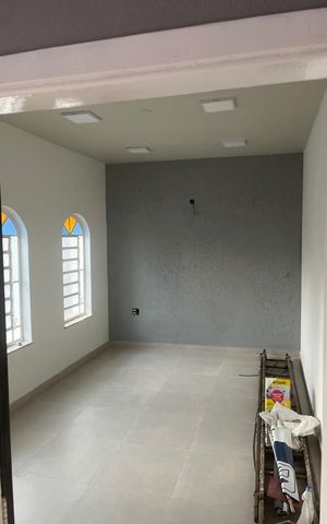 Casa à venda com 140m², 4 quartos e 4 vagas