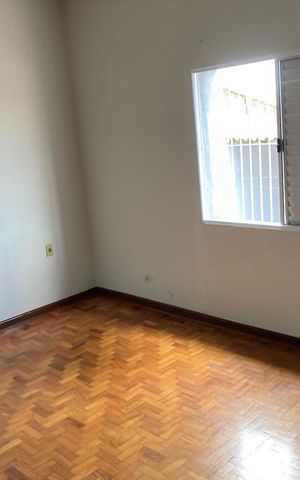 Casa à venda com 140m², 4 quartos e 4 vagas