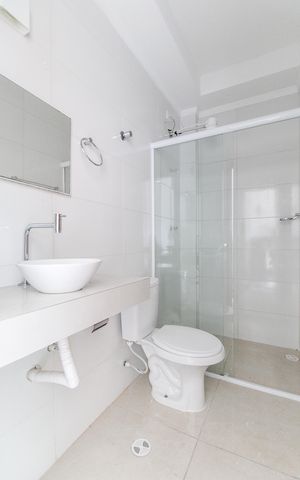 Casa à venda com 52m², 2 quartos e sem vaga Casa à venda com 52m², 2 quartos e sem vagaBanheiro