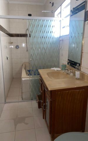 Casa à venda com 315m², 3 quartos e 4 vagas
