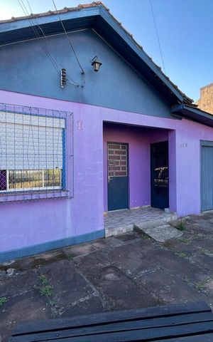 Casa para alugar com 100m², 2 quartos e 2 vagas Casa para alugar com 100m², 2 quartos e 2 vagasFachada