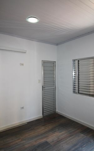 Casa à venda com 108m², 2 quartos e sem vagaQuarto 1