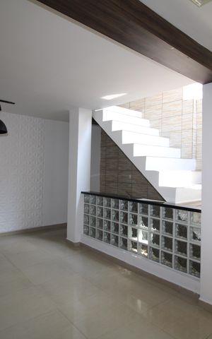 Casa à venda com 108m², 2 quartos e sem vagaSala / Cozinha
