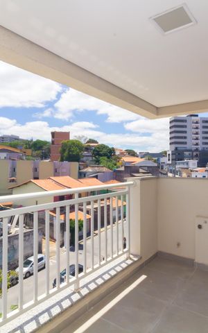 Apartamento à venda com 60m², 2 quartos e 1 vaga Apartamento à venda com 60m², 2 quartos e 1 vagaVaranda
