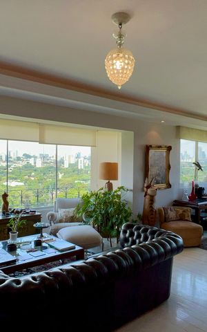 Apartamento à venda com 185m², 3 quartos e 3 vagas Apartamento à venda com 185m², 3 quartos e 3 vagasSala