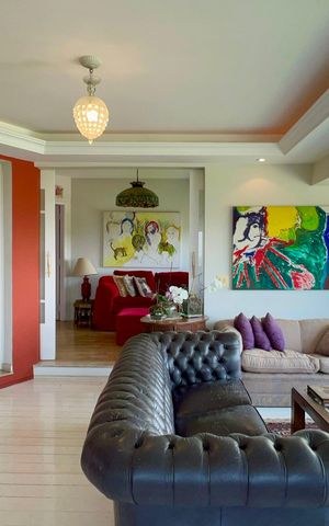 Apartamento à venda com 185m², 3 quartos e 3 vagas Apartamento à venda com 185m², 3 quartos e 3 vagasSala