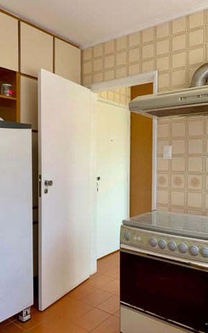 Apartamento à venda com 185m², 3 quartos e 3 vagas Apartamento à venda com 185m², 3 quartos e 3 vagasCozinha