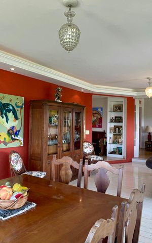 Apartamento à venda com 185m², 3 quartos e 3 vagas Apartamento à venda com 185m², 3 quartos e 3 vagasSala de Jantar