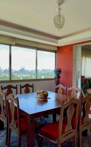 Apartamento à venda com 185m², 3 quartos e 3 vagas Apartamento à venda com 185m², 3 quartos e 3 vagasSala de Jantar