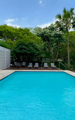 Apartamento à venda com 185m², 3 quartos e 3 vagas Apartamento à venda com 185m², 3 quartos e 3 vagasPiscina