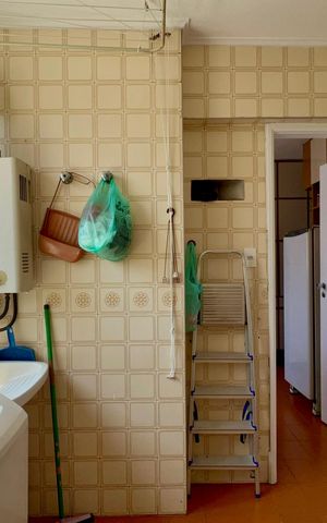 Apartamento à venda com 185m², 3 quartos e 3 vagas Apartamento à venda com 185m², 3 quartos e 3 vagasÁrea de Serviço